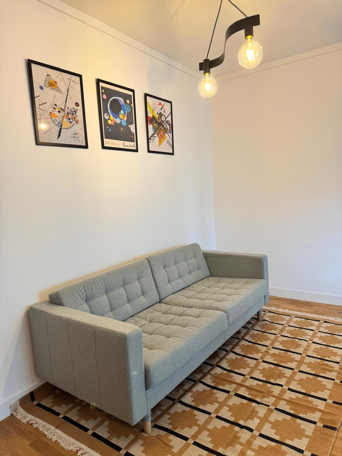 Modern Bucharest Apartment - Photo 5